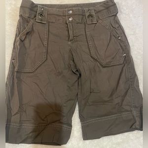 Athleta women’s cargo shorts size 4